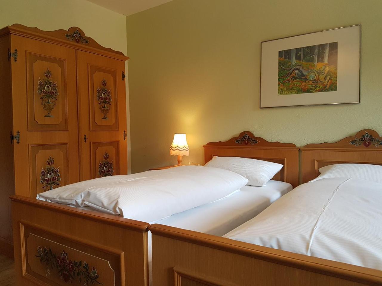 Hotel Landhaus Sonnenhof トートナウ エクステリア 写真