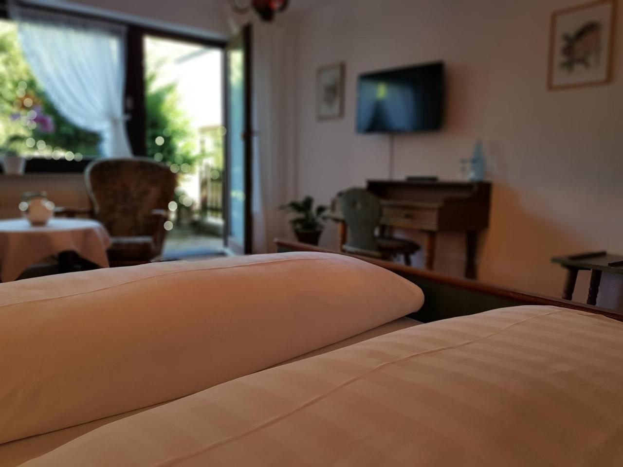 Hotel Landhaus Sonnenhof トートナウ エクステリア 写真